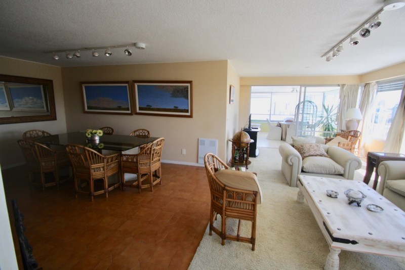 Amplio departamento en Venta en Tiburon